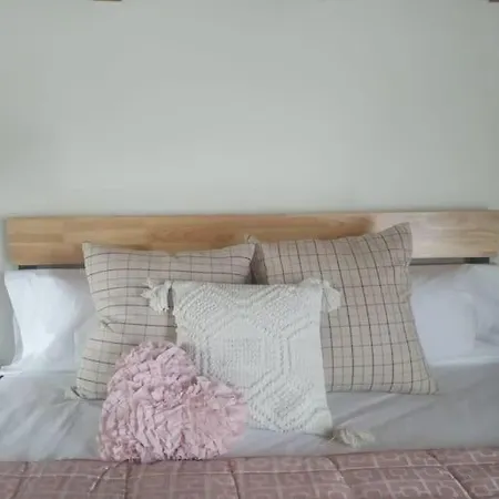 Semesterbostad Casa Acogedora Y Reformada Junto Al Mar Cantabrico Bárcena de Cicero