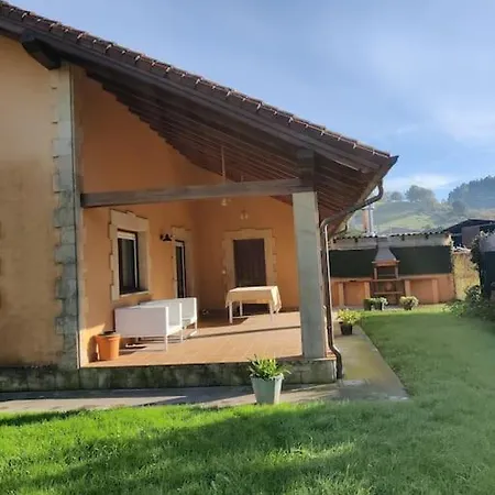 Casa Acogedora Y Reformada Junto Al Mar Cantabrico *