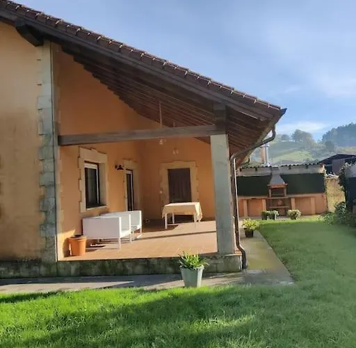 Casa Acogedora Y Reformada Junto Al Mar Cantabrico *