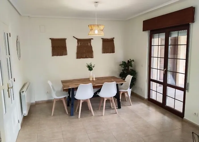 Casa Acogedora Y Reformada Junto Al Mar Cantabrico *